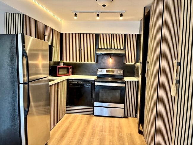 Photo - 17963 Amherst Ct