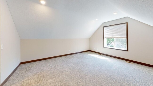 Photo - 1076 14th Ave SE Unidad #2