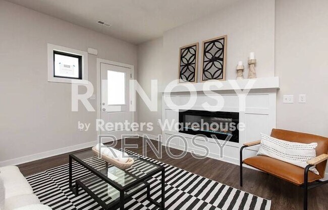 3653 NE Marissa Ln