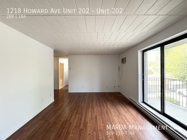 Photo - SPACIOUS 2 BED/1BATH W/ BALCONY ON HOWARD & GILES + HYDRO Unit 202