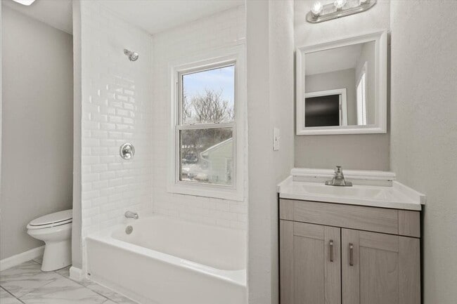 Photo - 7704 E 103rd Terrace