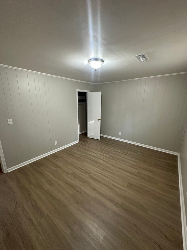 Photo - 525 N Graham Ave