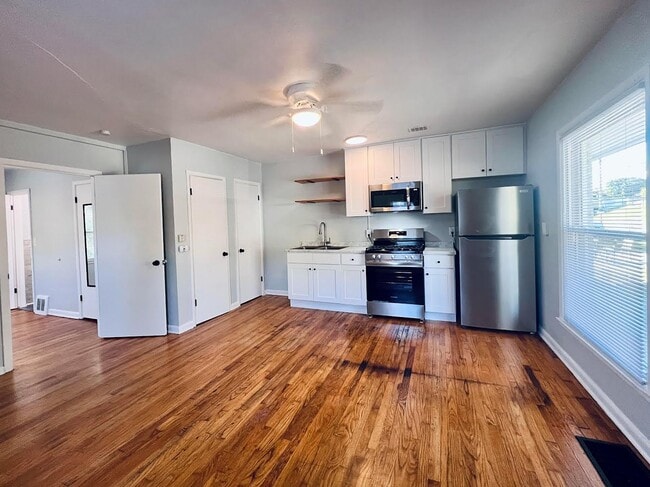 Photo - 925-925 28th St Unit 925