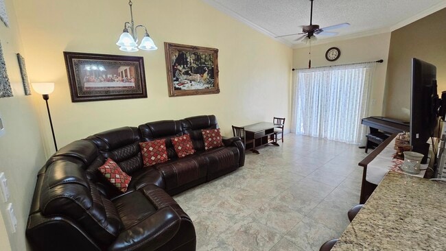 Photo - 616 NW 47th St