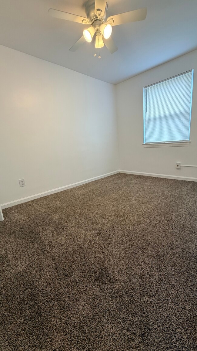 1733 Gales Pl NE Unit 1