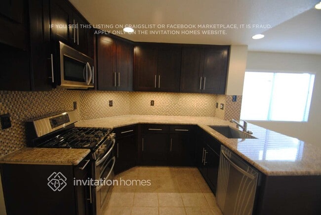 Photo - 895 Pathfinder Way