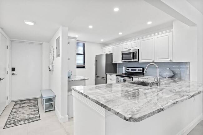 Photo - 9940 S Ocean Dr Unidad 1105