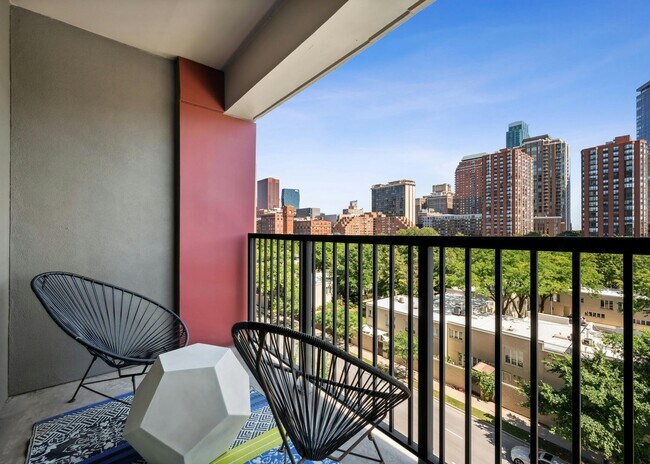 Photo - 800 S Clark St Unit 310