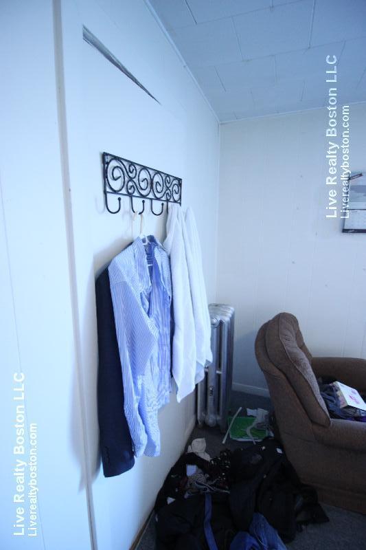 Building Photo - 11 Bostonia Ave Unit 5 Rental