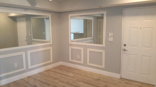 Building Photo - 3818 NW Adriatic Ln Unit 1-308