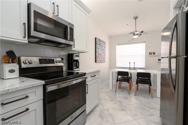 Photo - 2585 Old Groves Rd Unidad L203