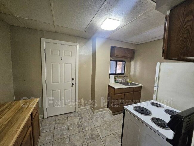 Photo - 1907 Delaware Ave