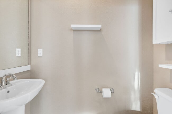 Photo - 2933 Central Park Blvd