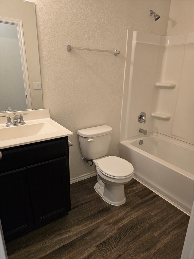 Photo - 2711 Summer Ln