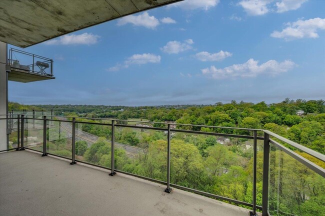 Photo - 701 Ridge Hill Boulevard Condo Unit 8D