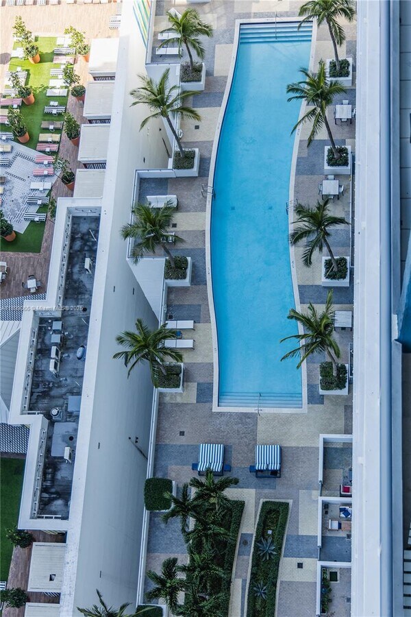 Photo - 60 SW 13th St Unit 5216