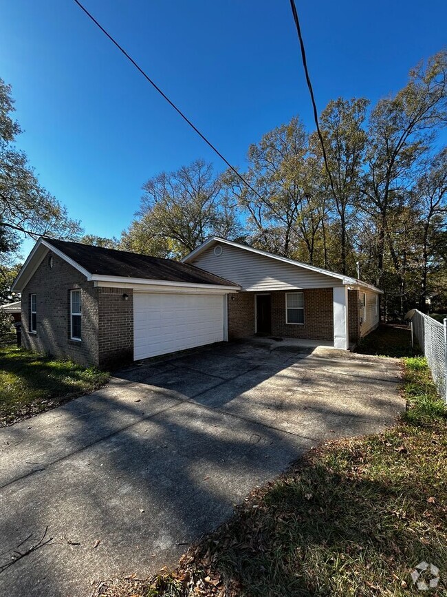 Building Photo - 1430 Calloway St Rental