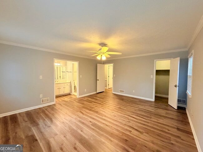 Photo - 315 Hardscrabble Rd
