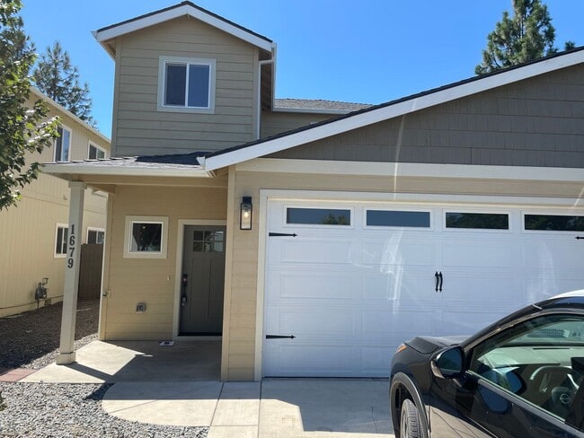 Beautiful Two Story 3 Bedroom 2.5 Bath Tow... - Beautiful Two Story 3 Bedroom 2.5 Bath Tow... Casa