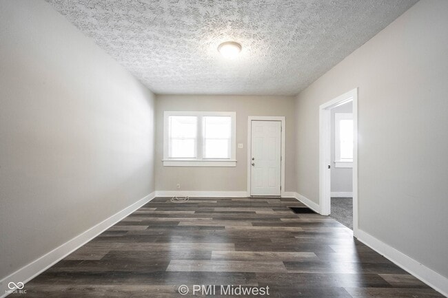 Photo - 729 N Bosart Ave