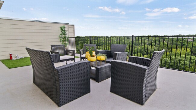 3BD, 3.5BA - 2926SF - Private Terrace - The Summit Brownstones