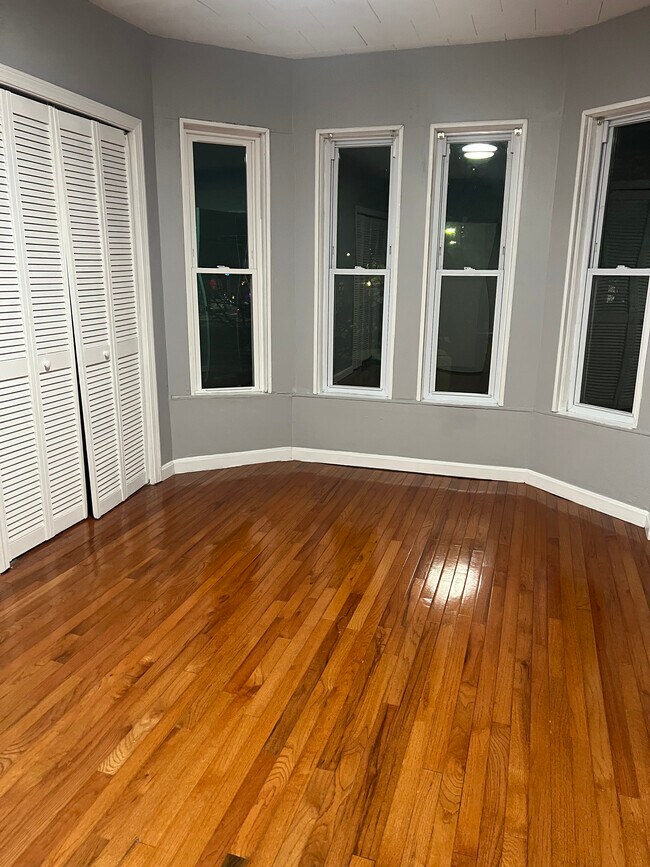 Building Photo - 367 McGrath Hwy Unit 1