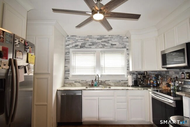 Photo - 121 Cambridge St Unit 1st floor