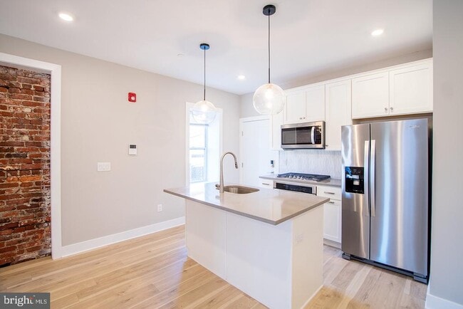 Photo - 129 S 49th St Unit 1F