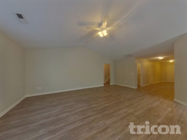 Photo - 3216 Laurenfields Way