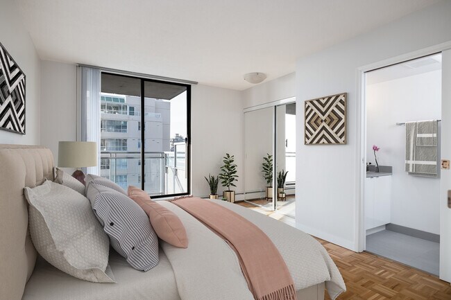 Photo - Hollyburn Plaza Unit 01503