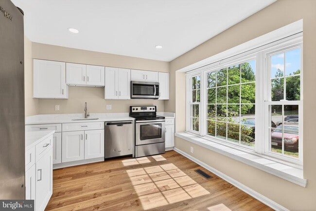 Photo - 7306 Eggar Woods Ln
