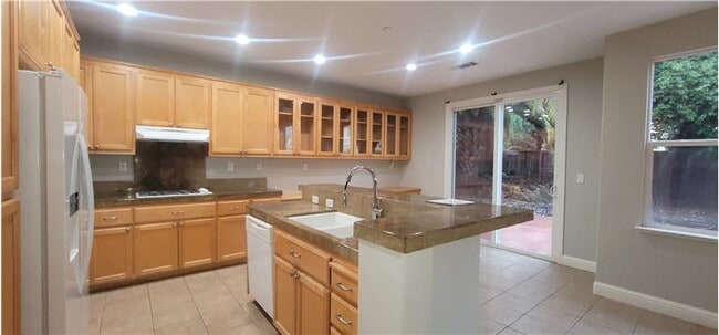 Photo - 2467 Berkshire Ln