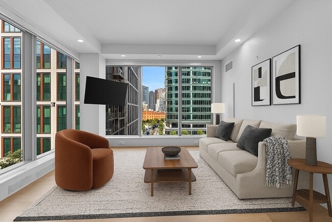 Photo - 135 Seaport Blvd Unidad 905