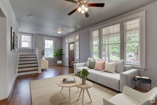 Building Photo - Downtown 3/2.5 Fully Remodeled! Rental