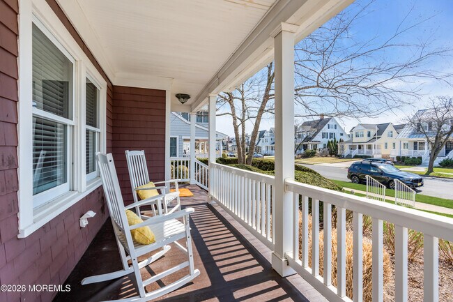 Photo - 111 Chicago Blvd