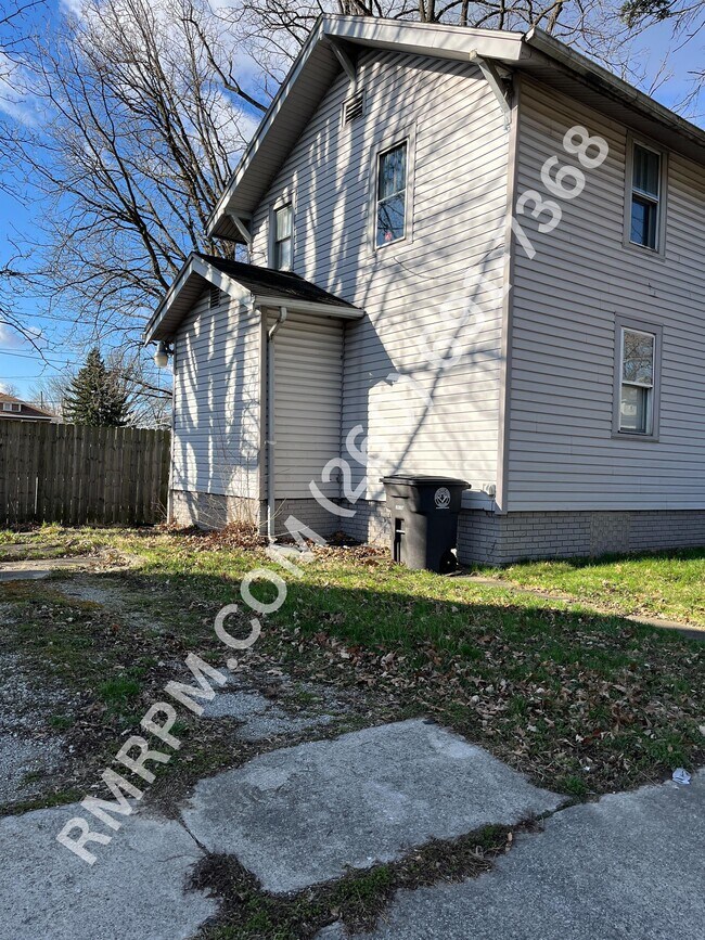 1018 Woodview Blvd Rental House Rental in Fort Wayne, IN