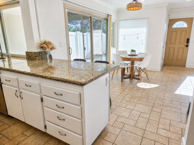 Photo - 237 Countryhaven Rd