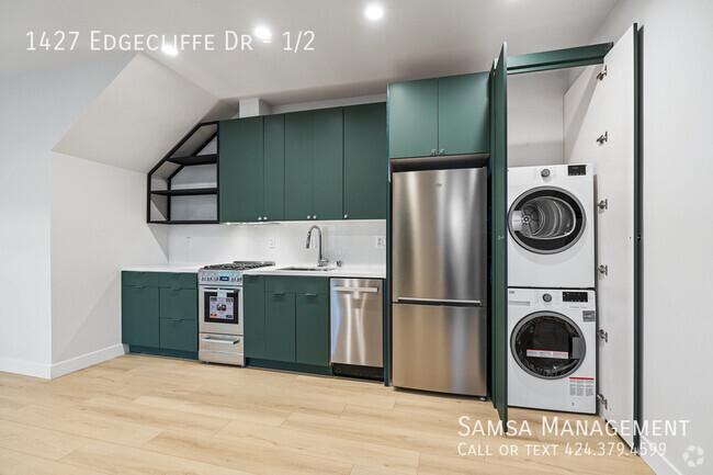 Building Photo - 1427 Edgecliffe Dr Unit 1/2 Rental