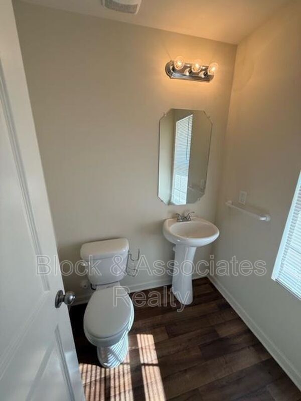 Photo - 775 Oak Bend Dr