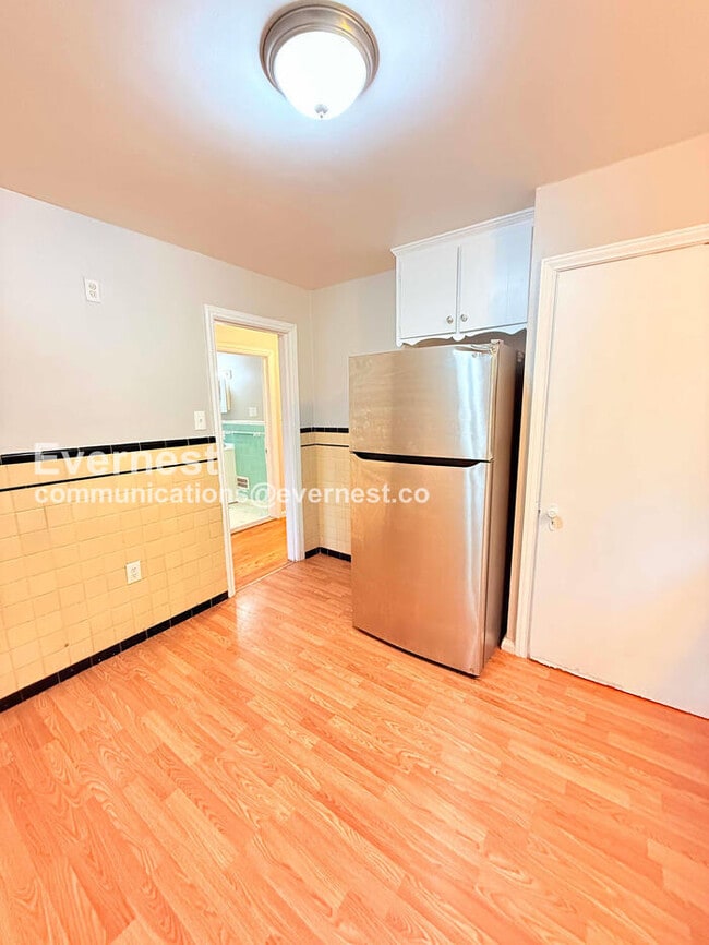 Photo - 11009 Roxbury St