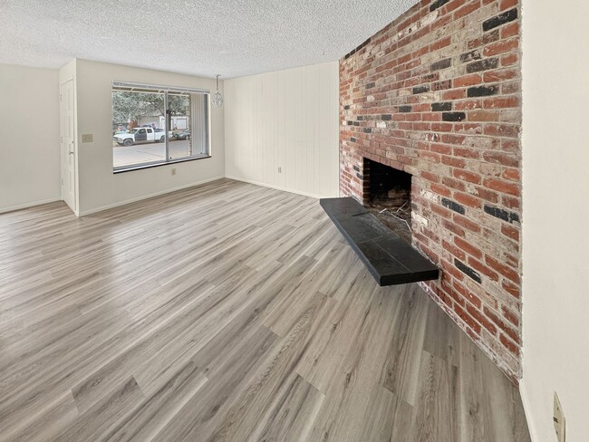 Photo - 1511 NE 141st Ave