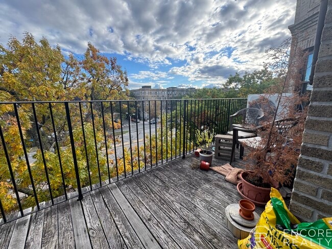 Photo - 1161 Commonwealth Ave