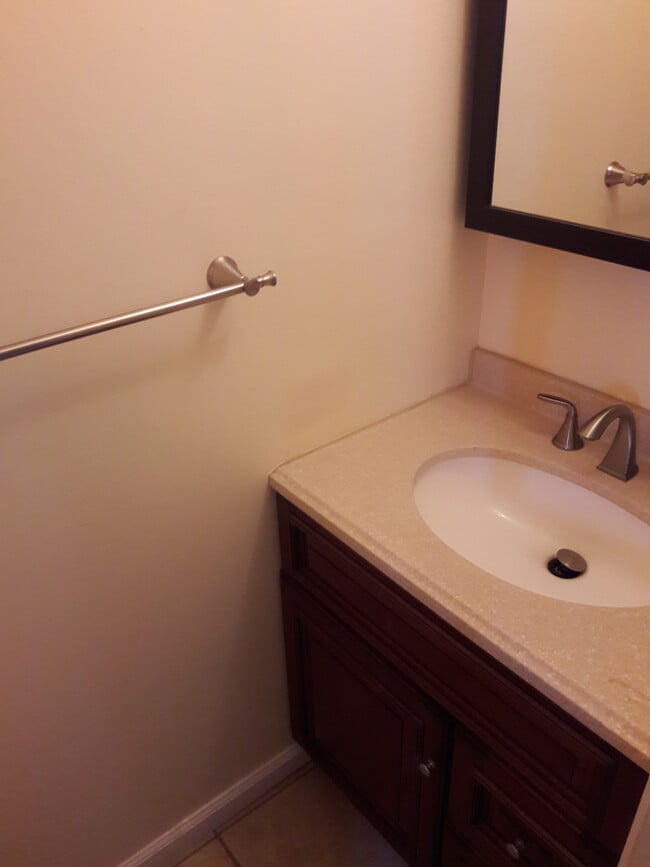 Photo - 735 N 12th St