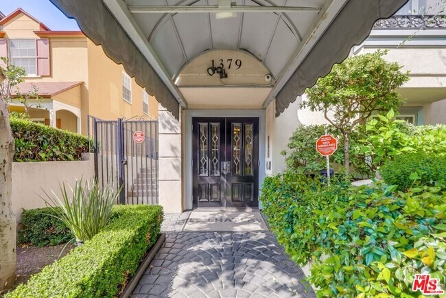 Building Photo - 1379 Midvale Ave Unit 307 Rental