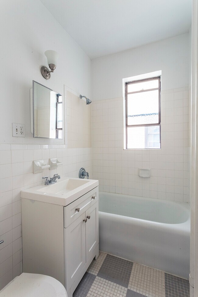 Photo - 260 Harrison Ave Unit 302