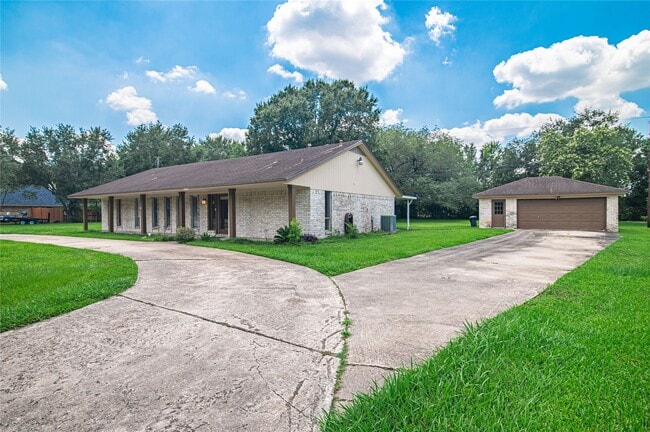 Building Photo - 2808 Morenci St