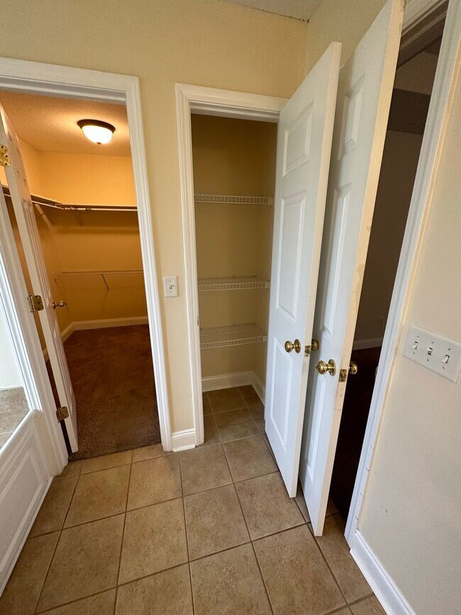 Photo - 789 Spence Dr