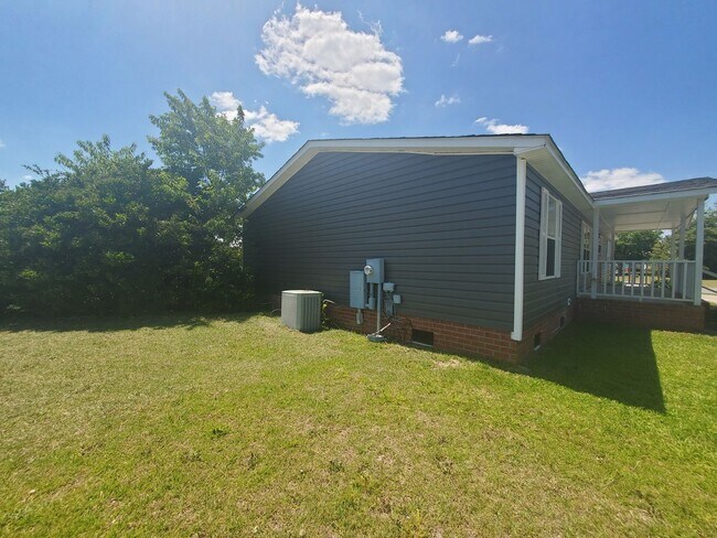 Photo - 2001 McGuire ~ McDougald Downs