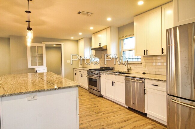 Photo - 106 Joyce Dr