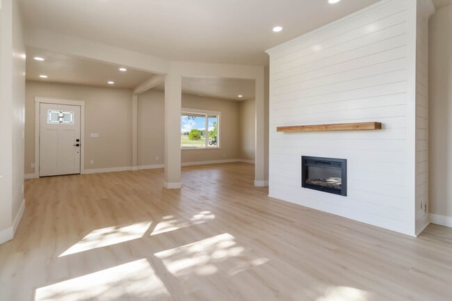 Photo - 4320 SW 2nd Ave